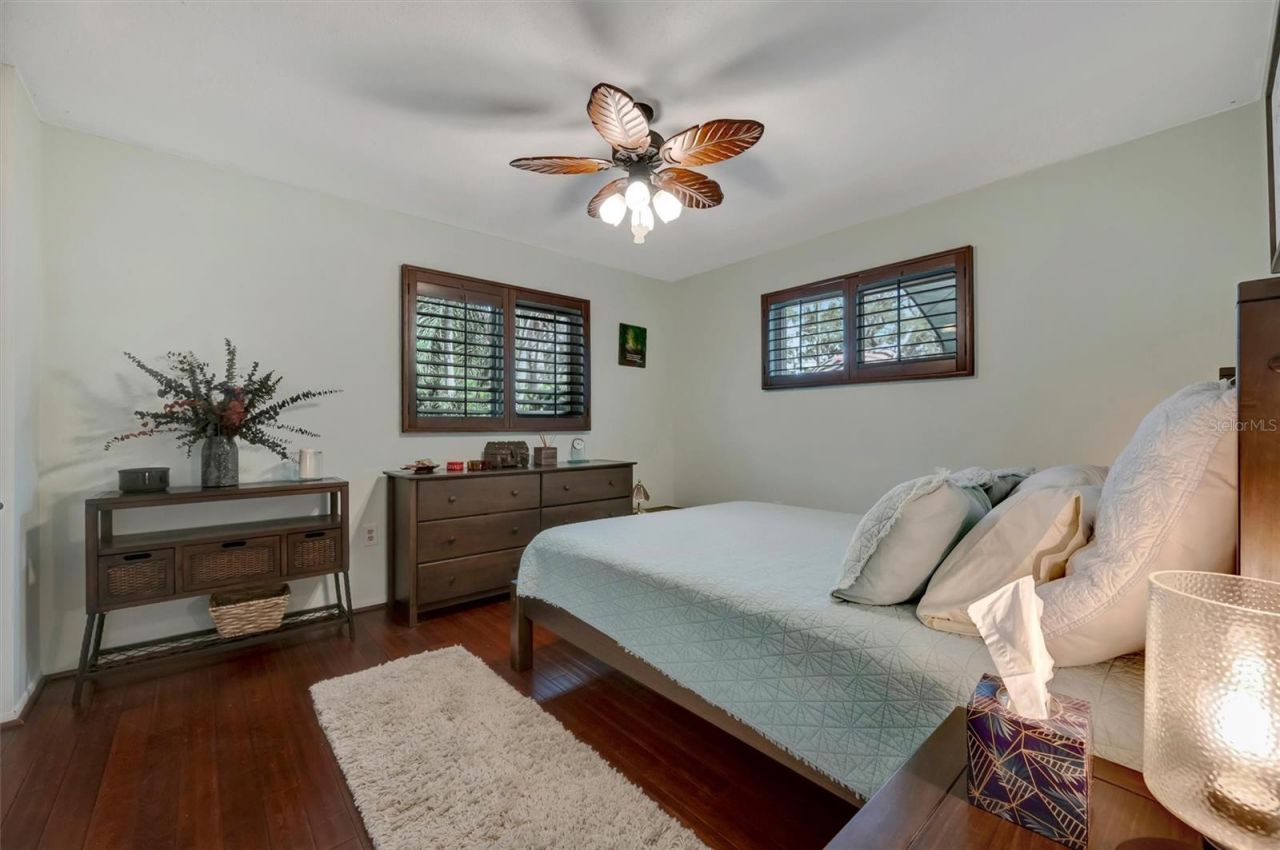 9782 55th Avenue N, Saint Petersburg, FL 33708 Photo