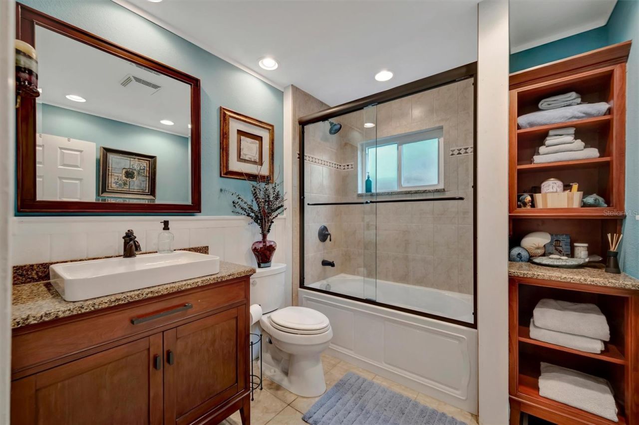 9782 55th Avenue N, Saint Petersburg, FL 33708 Photo