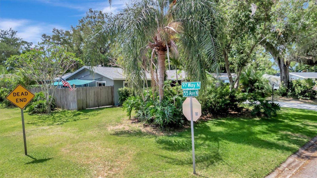 9782 55th Avenue N, Saint Petersburg, FL 33708 Photo