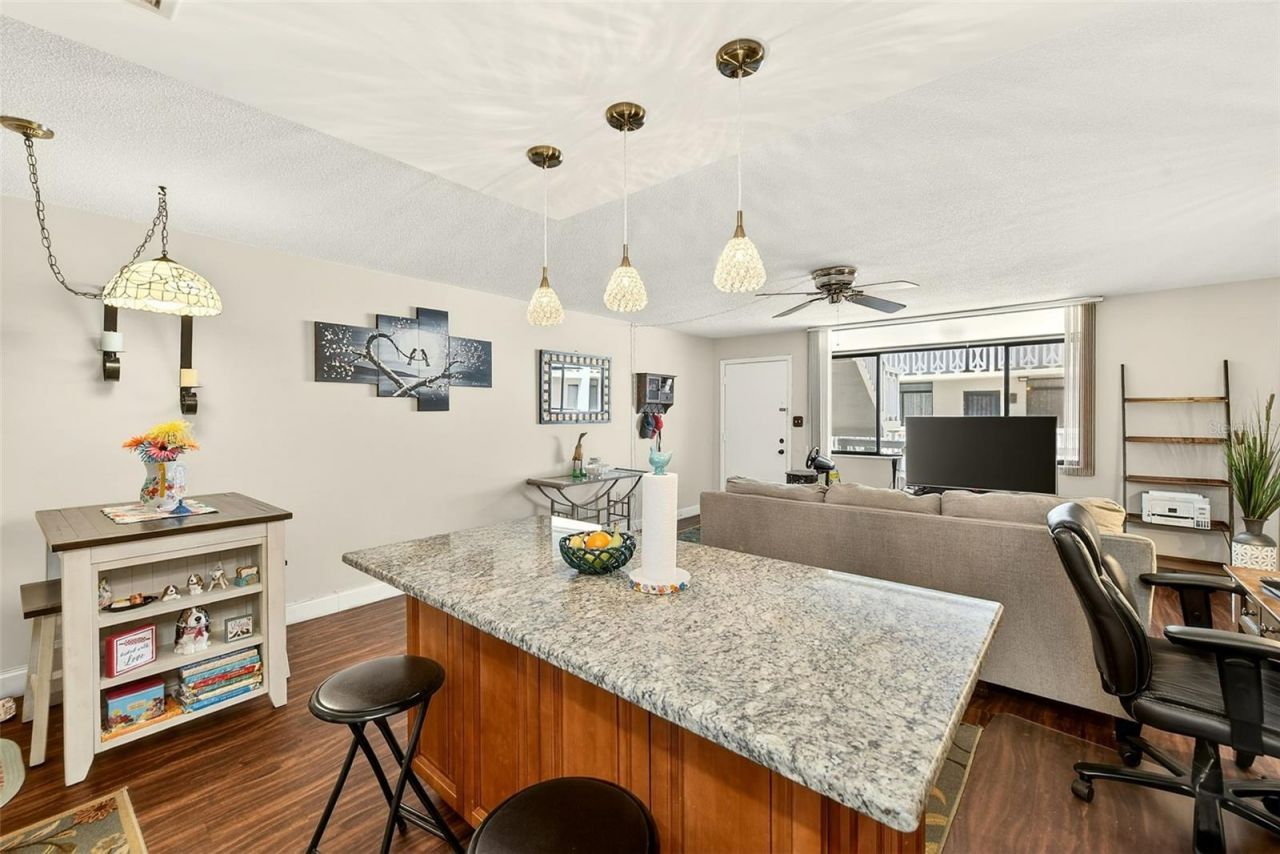 2612 Pearce Drive, Unit 209, Clearwater, FL 33764 Photo