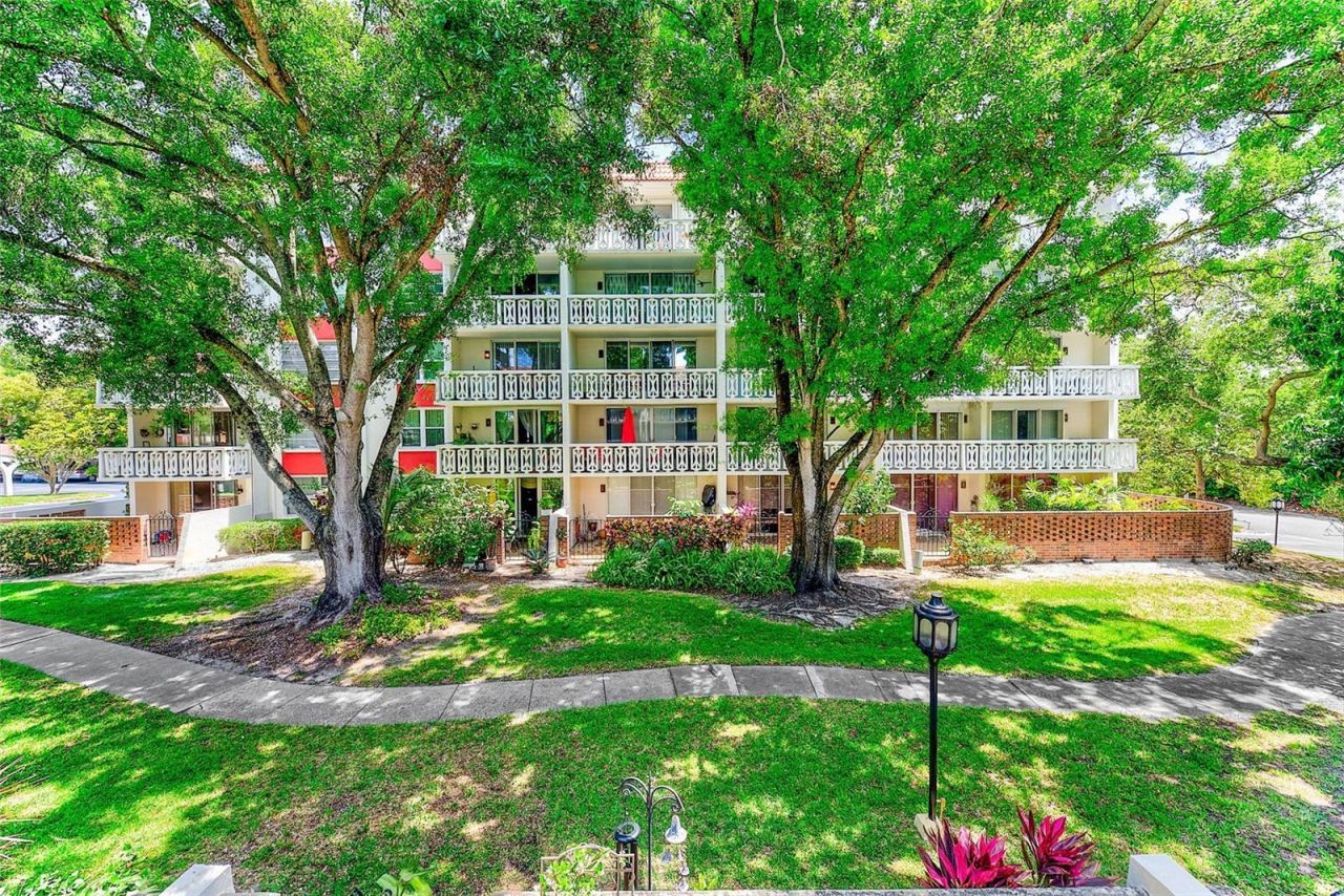 2612 Pearce Drive, Unit 209, Clearwater, FL 33764 Photo