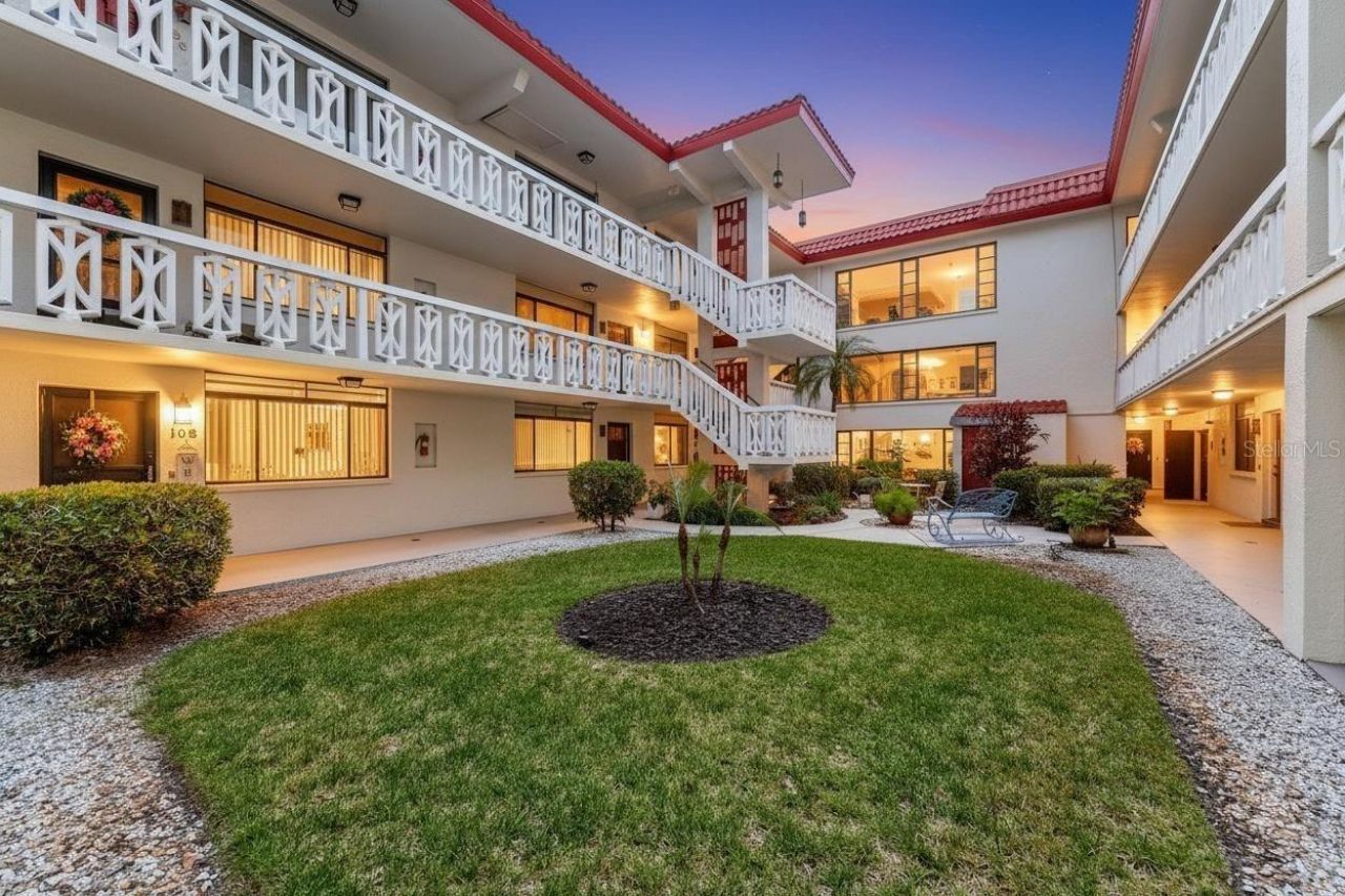 2612 Pearce Drive, Unit 209, Clearwater, FL 33764 Photo