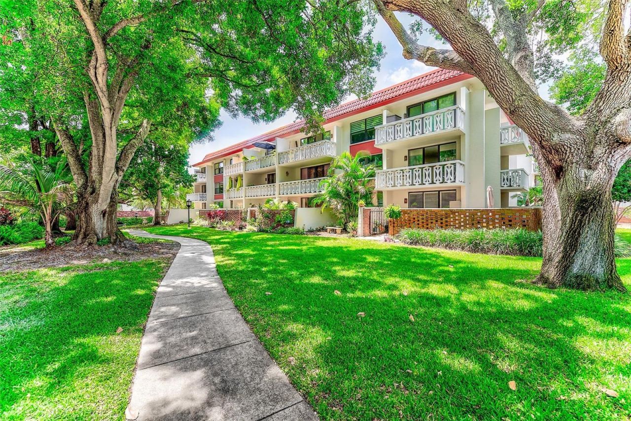2612 Pearce Drive, Unit 209, Clearwater, FL 33764 Photo