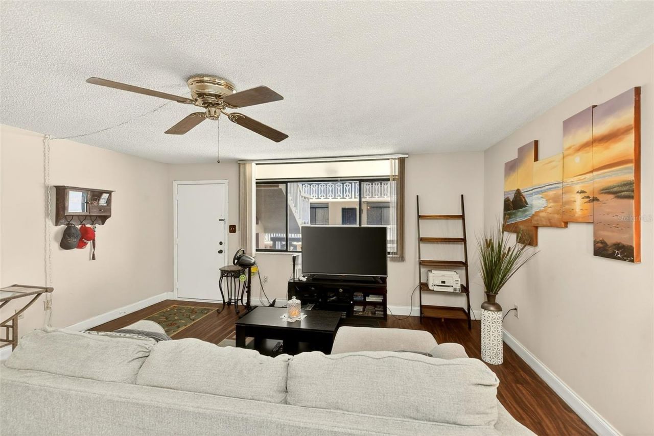 2612 Pearce Drive, Unit 209, Clearwater, FL 33764 Photo