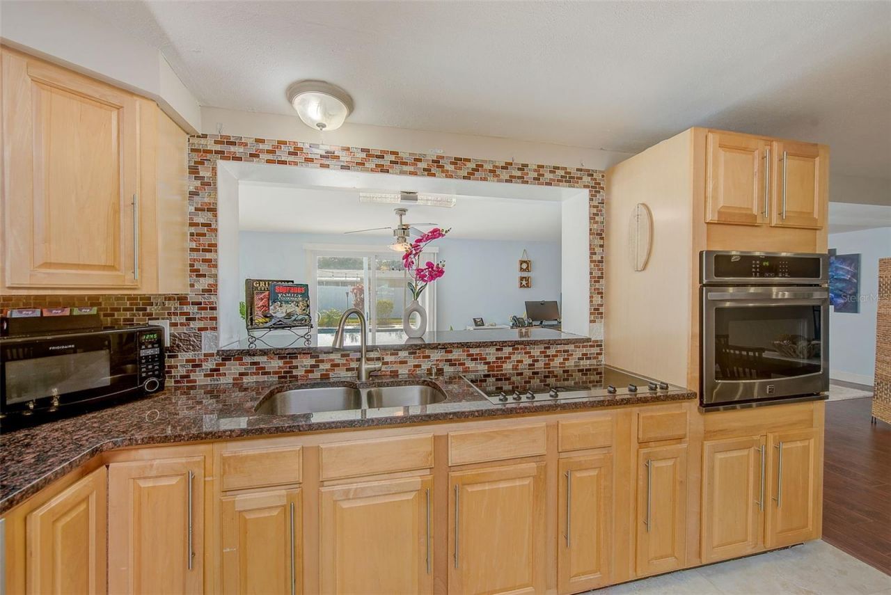 2032 Gatewood Drive , Largo, FL 33770 Photo