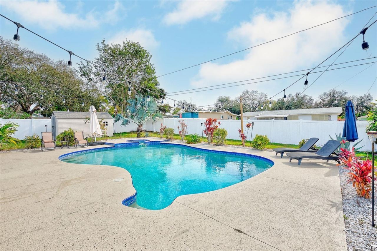 2032 Gatewood Drive , Largo, FL 33770 Photo