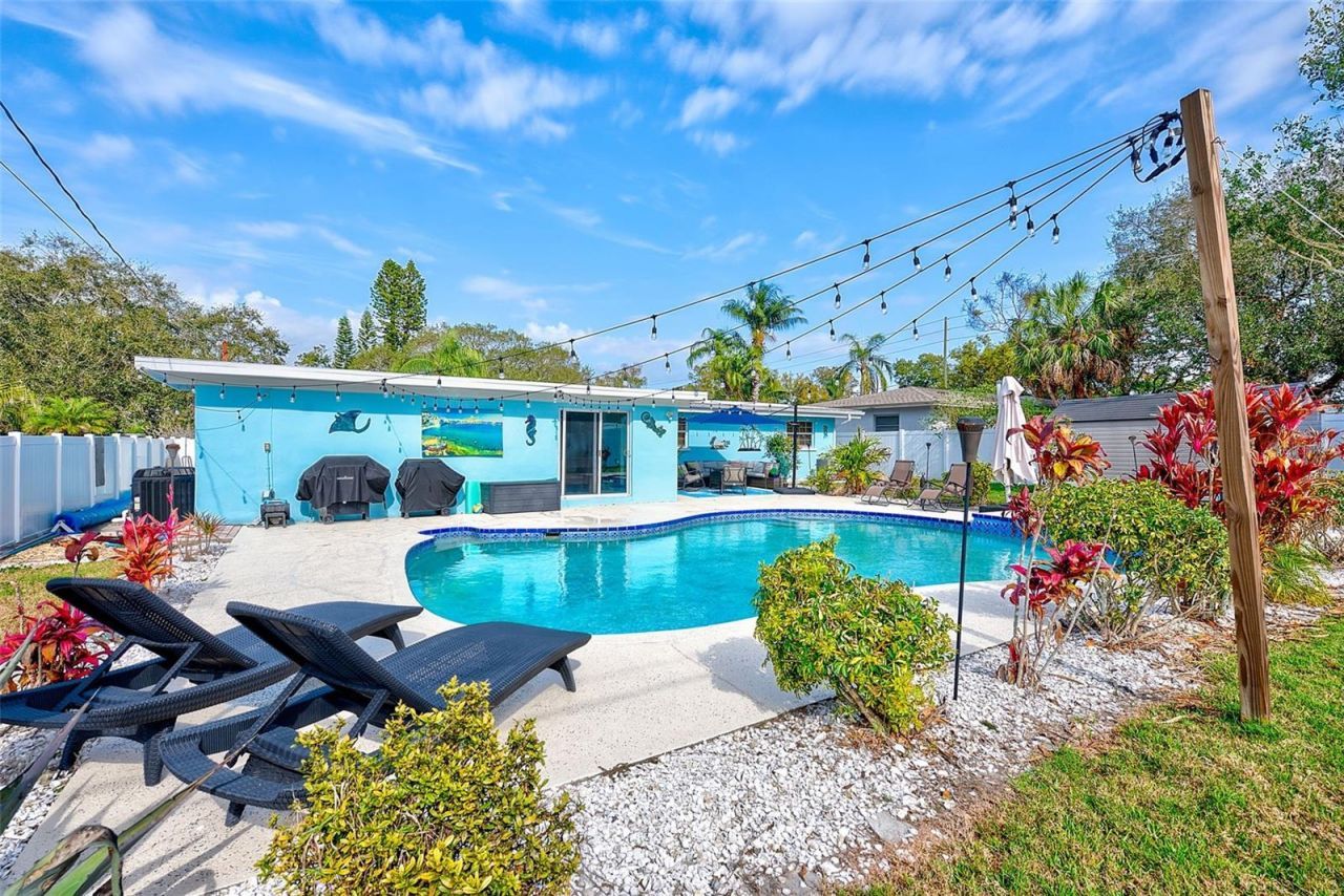 2032 Gatewood Drive , Largo, FL 33770 Photo