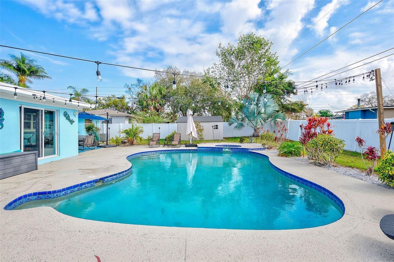 2032 Gatewood Drive , Largo, FL 33770 Photo