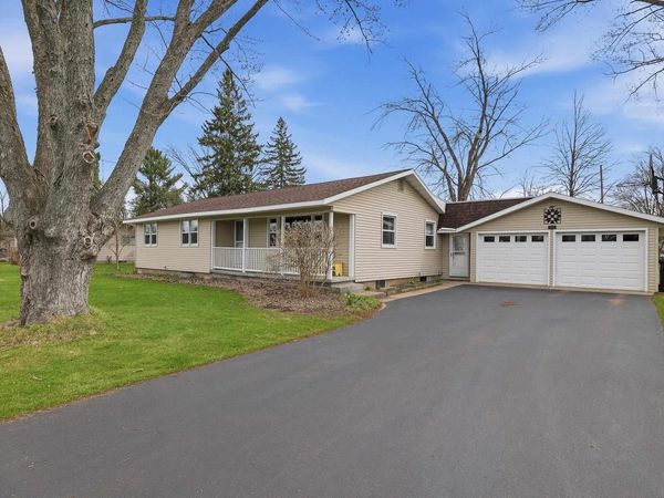 215 E WILLOW STREET, Stevens Point, WI 54481