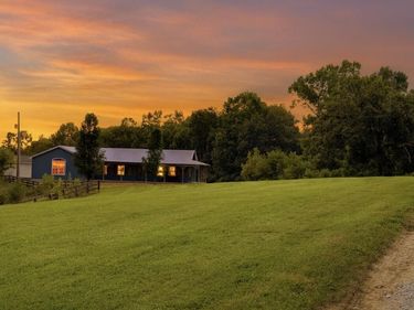 1232 Pleasant Grove Ridge Road, Lawrenceburg, KY 40342