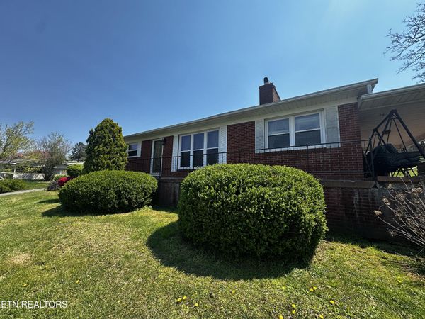 169 Oxford Circle, Harrogate, TN 37752