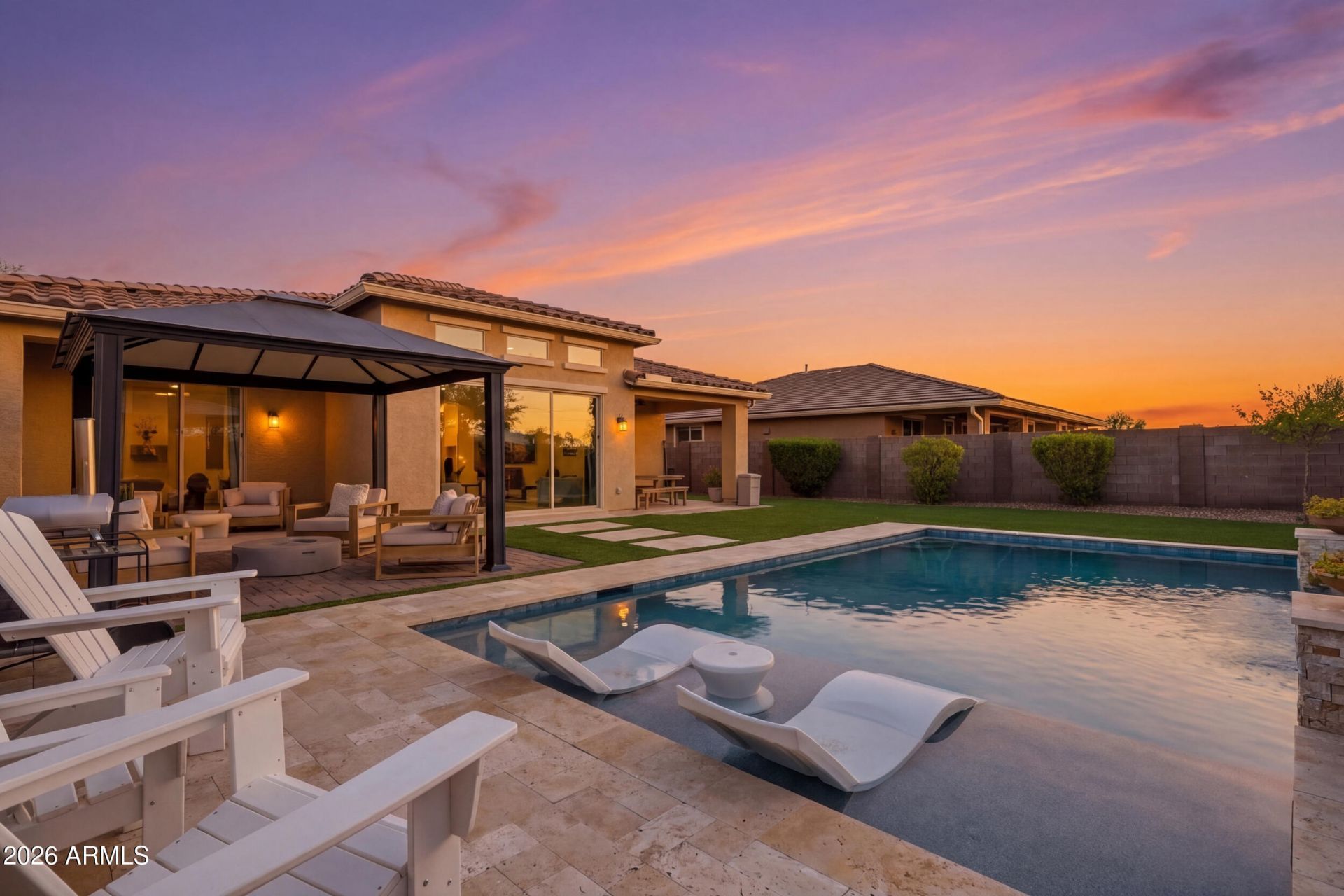 8963 W SELDON Lane Peoria, AZ 85345