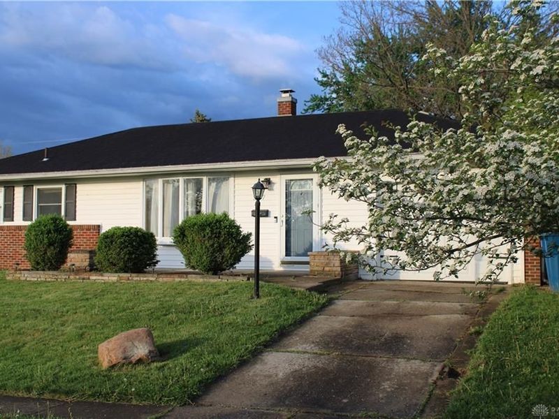 337 Miles Avenue, Tipp City, OH 45371 Photo 3