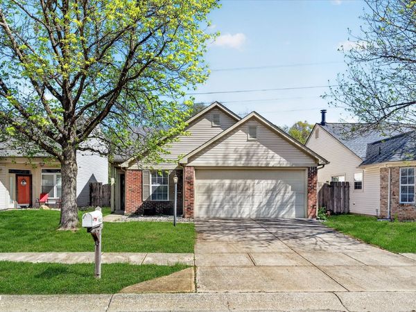 5182 Pin Oak Drive , Indianapolis, IN 46254