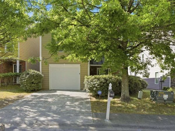 2013 Briar Creek Court NE, Conyers, GA 30012