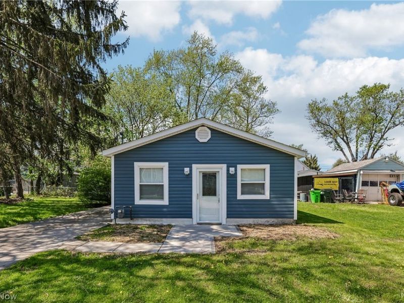 1424 5th Street, Lakemore, OH 44250 Photo 2