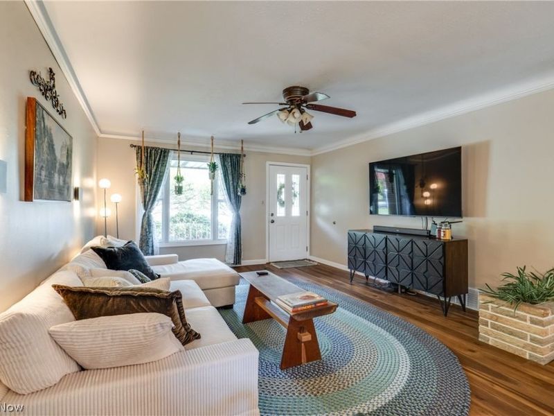 757 Esther Road , Highland Heights, OH 44143 Photo 5