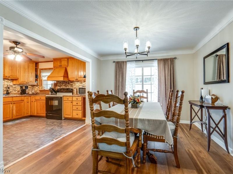 757 Esther Road , Highland Heights, OH 44143 Photo 6