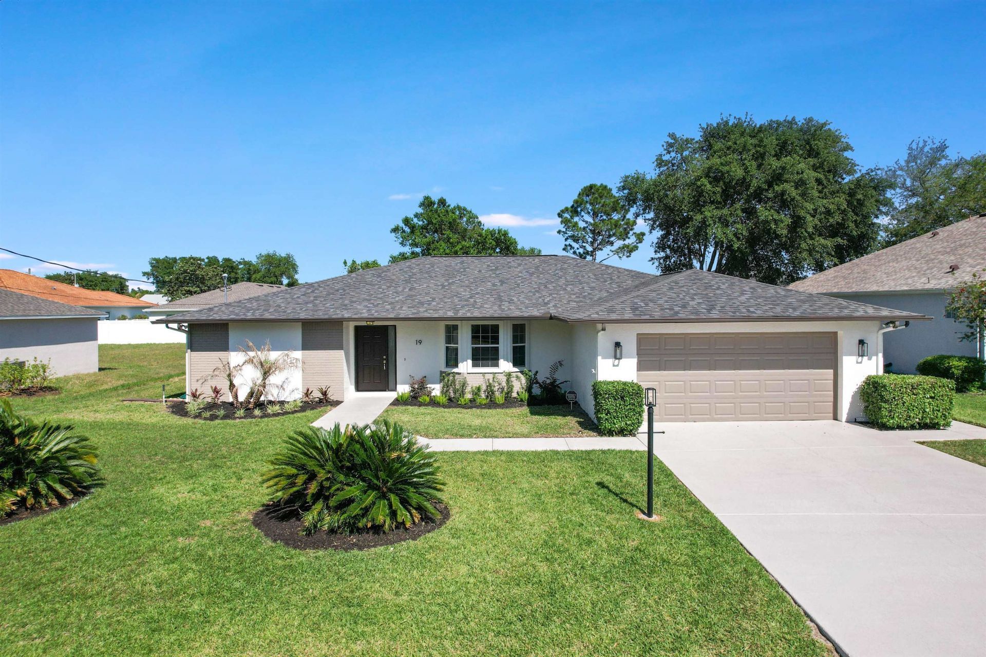 19 Fairbank Ln, Palm Coast, FL 32137 Main Photo