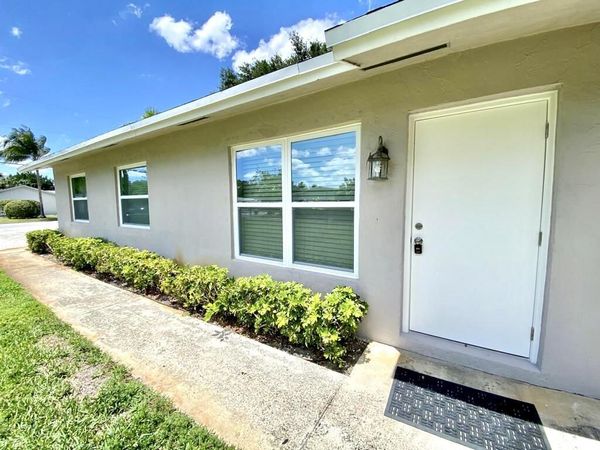 8744 Sunset Drive, Palm Beach Gardens, FL 33410