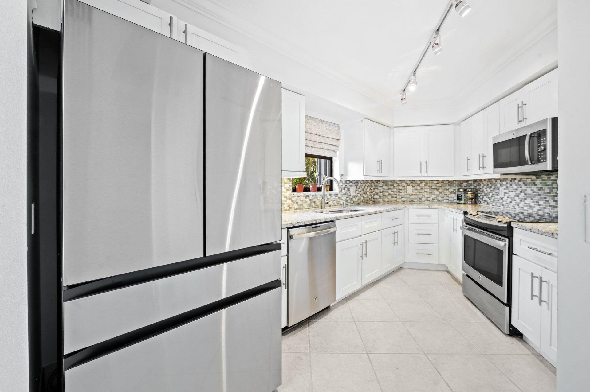 3501 S Ocean Boulevard, Unit 307, South Palm Beach, FL 33480 Photo