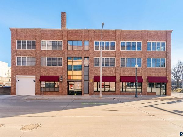132 S Dakota Ave, Unit 207, Sioux Falls, SD 57104