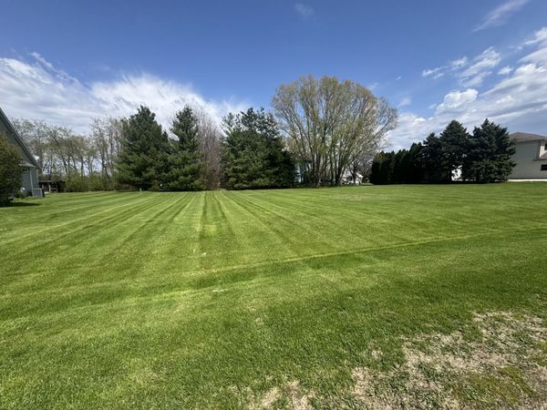 11755 Ellwood Greens Road , Genoa, IL 60135