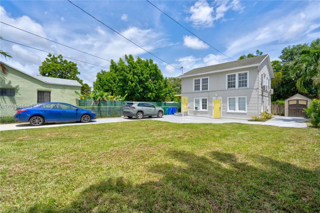 227 SW 30th Ave , Unit B, Miami, FL 33135 Photo