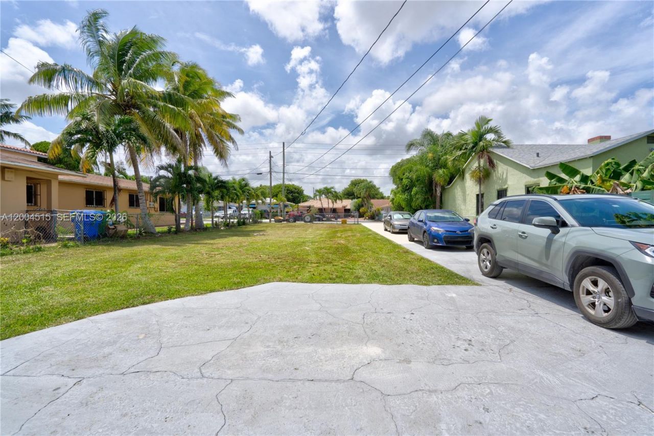 227 SW 30th Ave , Unit B, Miami, FL 33135 Photo