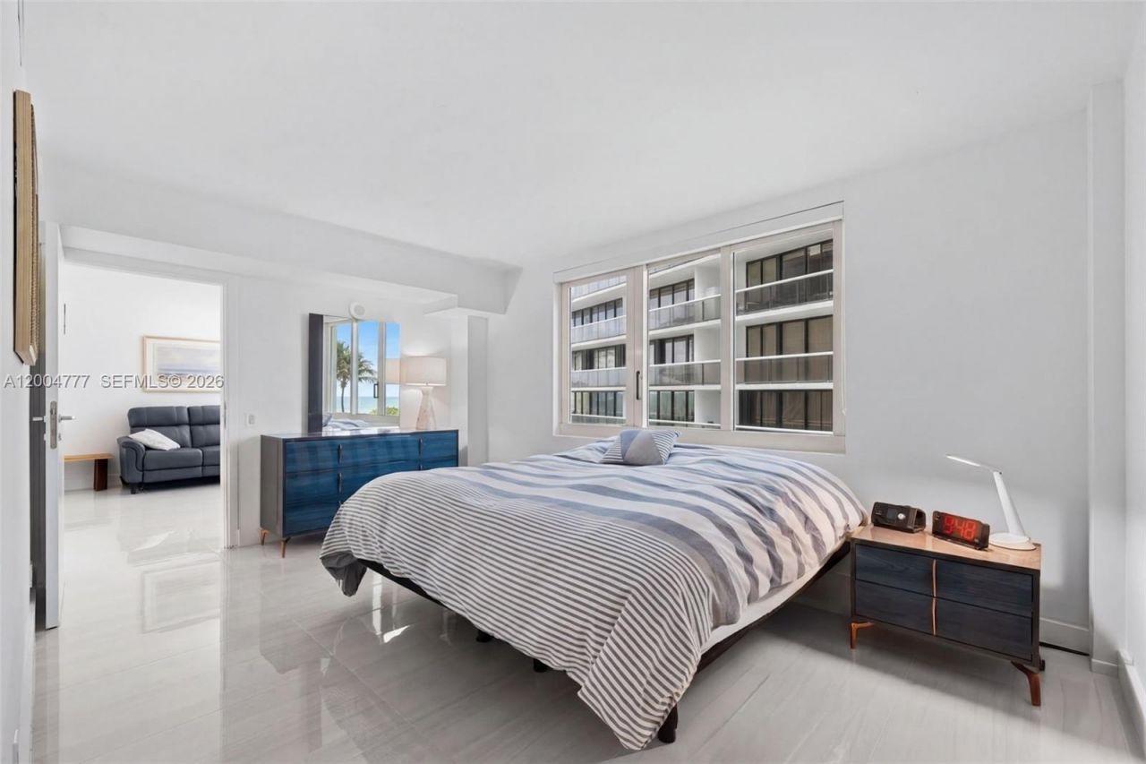 9499 Collins Ave, Unit 207, Surfside, FL 33154 Photo