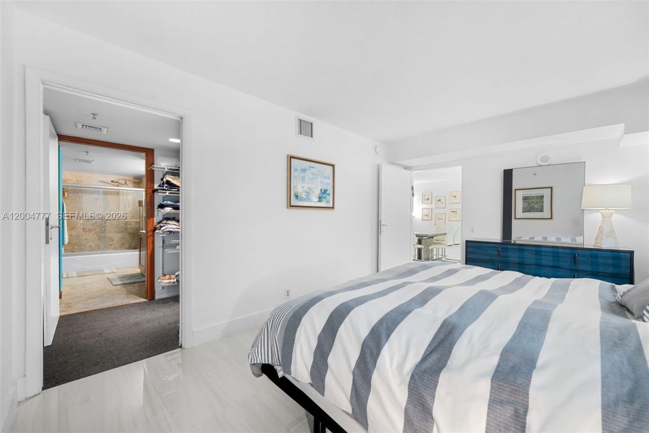 9499 Collins Ave, Unit 207, Surfside, FL 33154 Photo