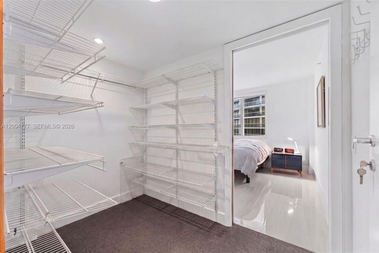 9499 Collins Ave, Unit 207, Surfside, FL 33154 Photo