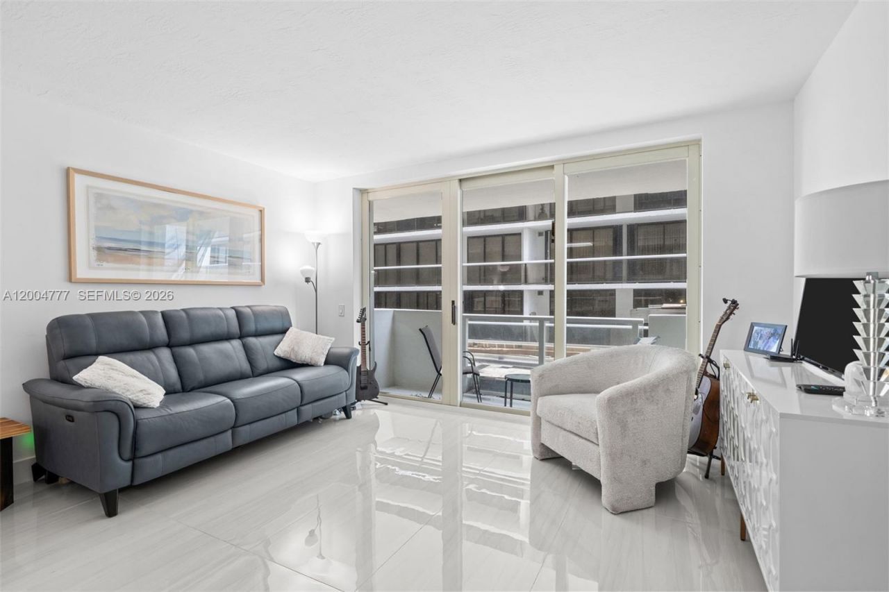 9499 Collins Ave, Unit 207, Surfside, FL 33154 Photo