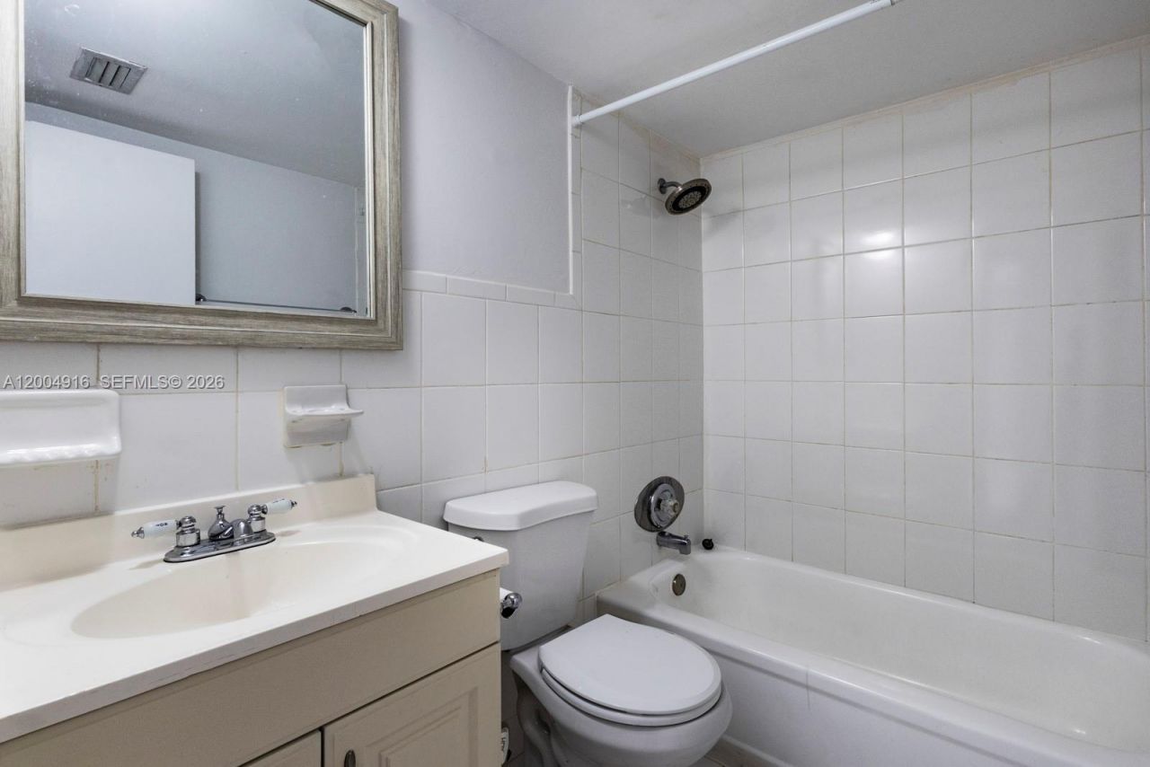 7747 SW 86th St , Unit D-205, Miami, FL 33143 Photo