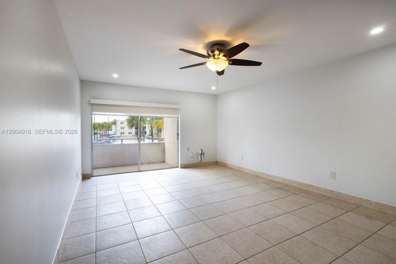 7747 SW 86th St , Unit D-205, Miami, FL 33143 Photo