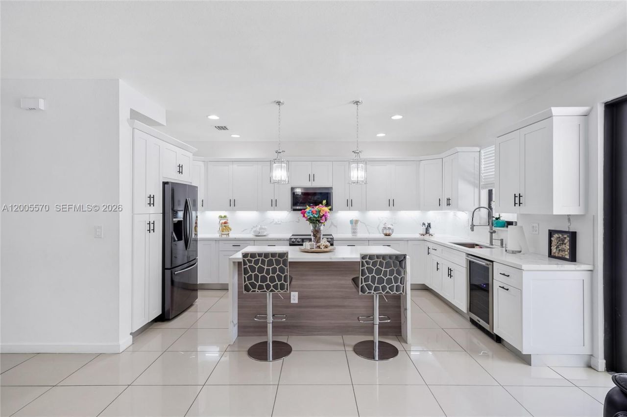 15294 SW 173rd St , Miami, FL 33187 Photo