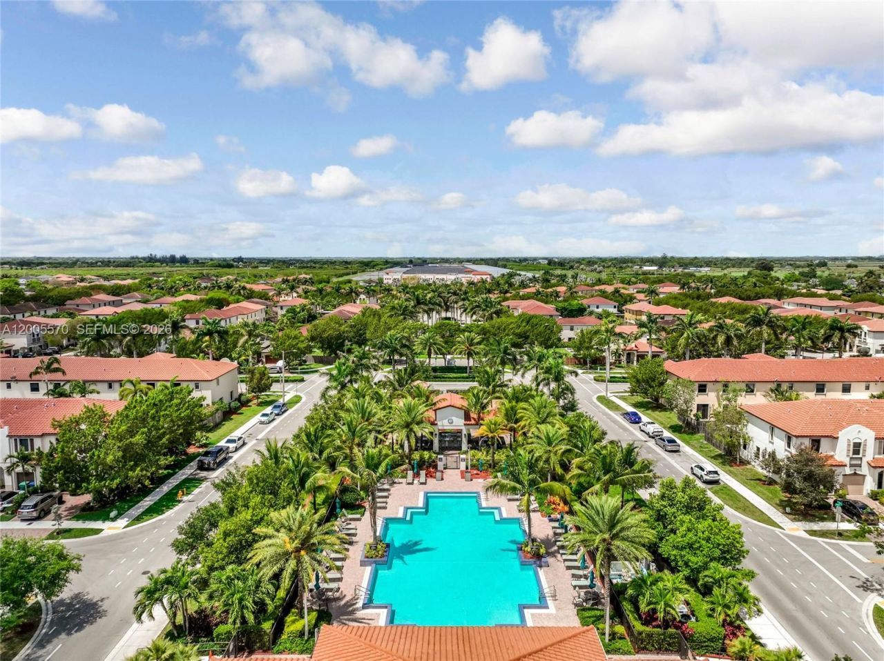 15294 SW 173rd St , Miami, FL 33187 Photo