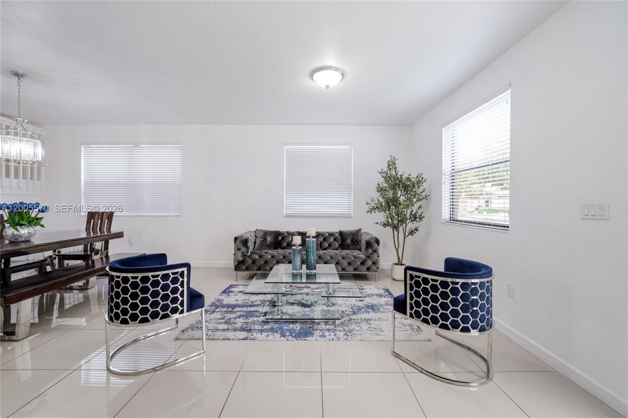 15294 SW 173rd St , Miami, FL 33187 Photo