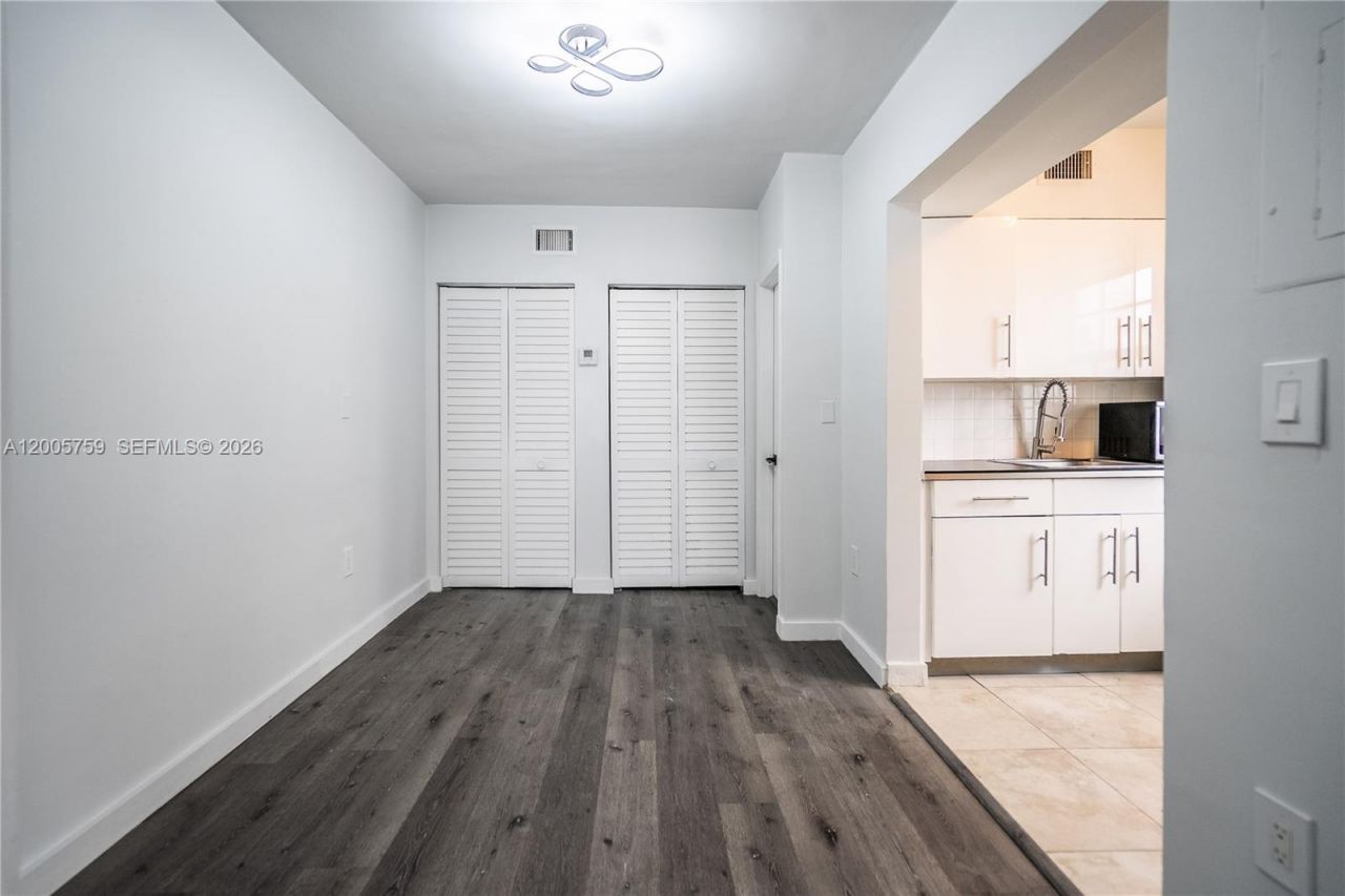 920 Pennsylvania Ave , Unit 206, Miami Beach, FL 33139 Photo