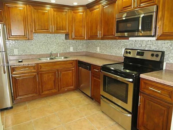 2025 NE 164th St , Unit 312, North Miami Beach, FL 33162