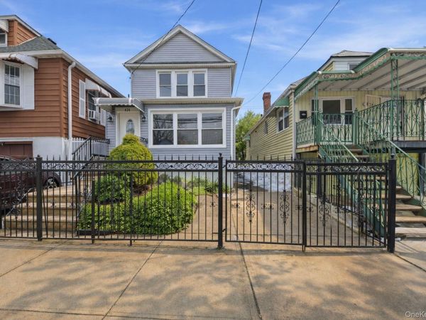 424 Thieriot Avenue, Bronx, NY 10473