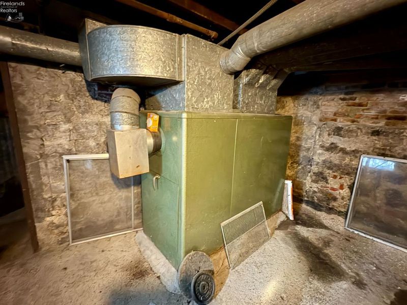 372 W Perry Street, Tiffin, OH 44883 Photo 30