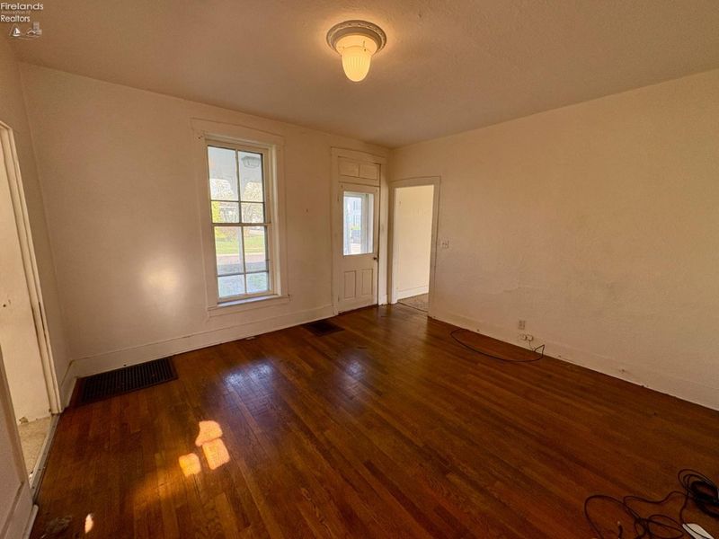 372 W Perry Street, Tiffin, OH 44883 Photo 5