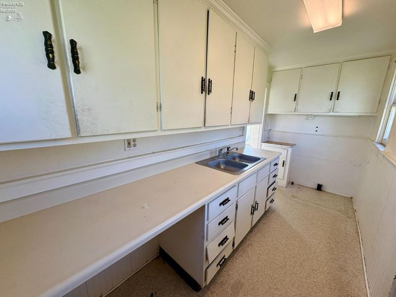 372 W Perry Street, Tiffin, OH 44883 Photo 9