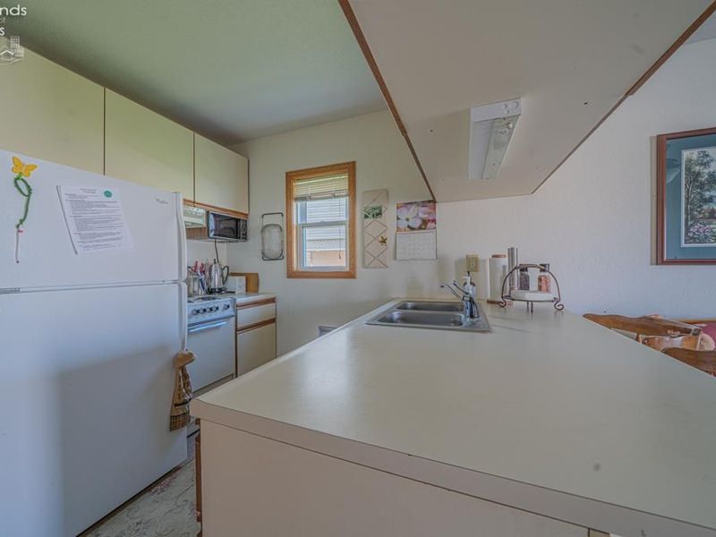 6246 N Harris Harbor Drive, Oak Harbor, OH 43449 Photo 9