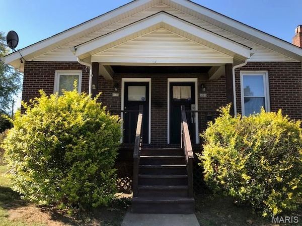 4569 Ray Avenue , St Louis, MO 63116