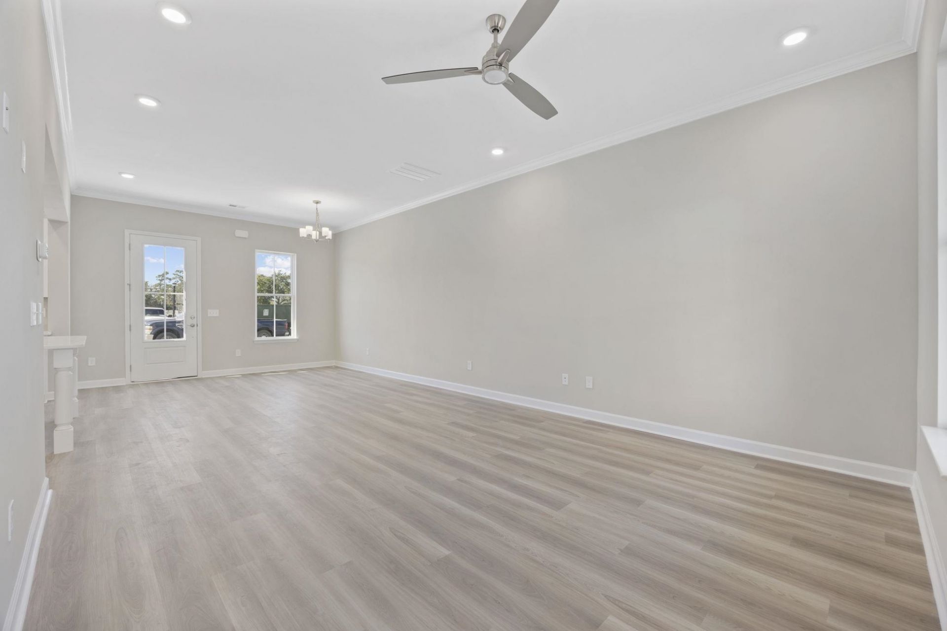 2790 Cook Circle Photo 8