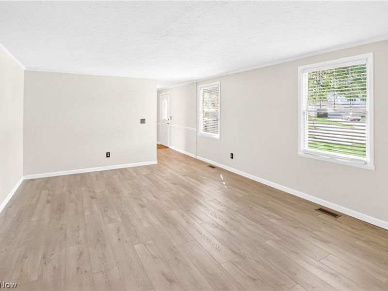 960 Red Oak Circle, Medina, OH 44256 Photo 12