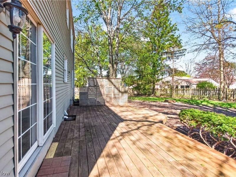 960 Red Oak Circle, Medina, OH 44256 Photo 34