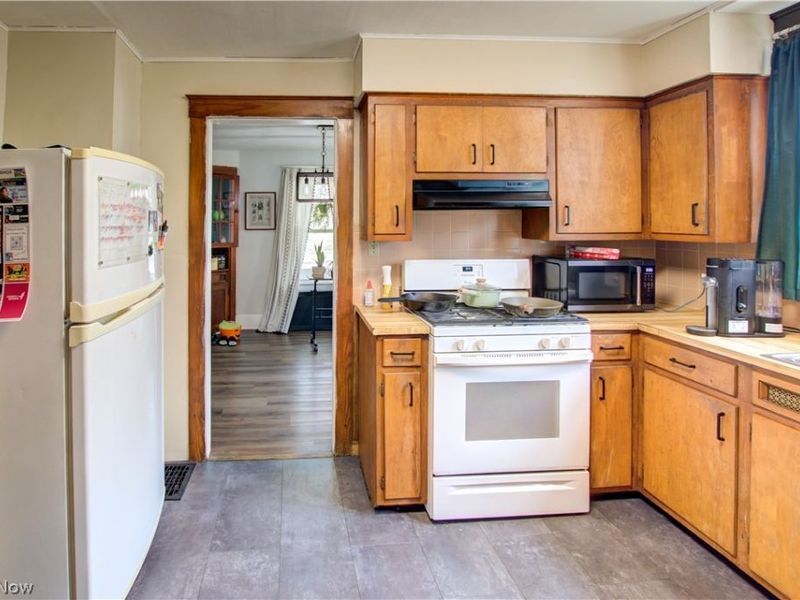 507 W Smith , Medina, OH 44256 Photo 11